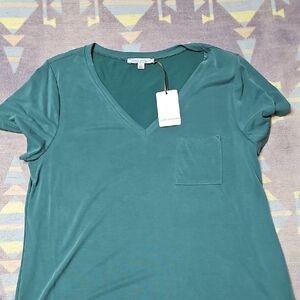 GREEN ENVELOPE V-Neck Short Sleeve Pocket Tee - Teal
